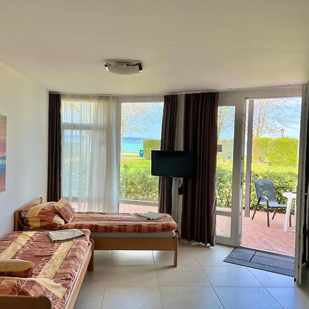 Waterfront Apartmanok Zamárdi Buitenkant foto